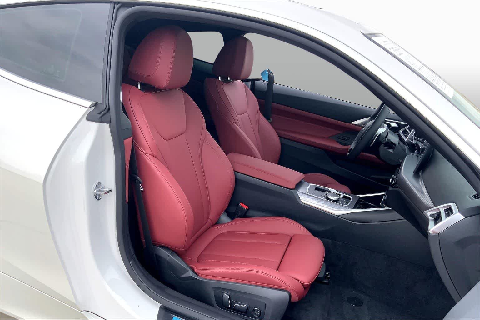 Used 2026 Mineral White Metallic BMW 430i image 14