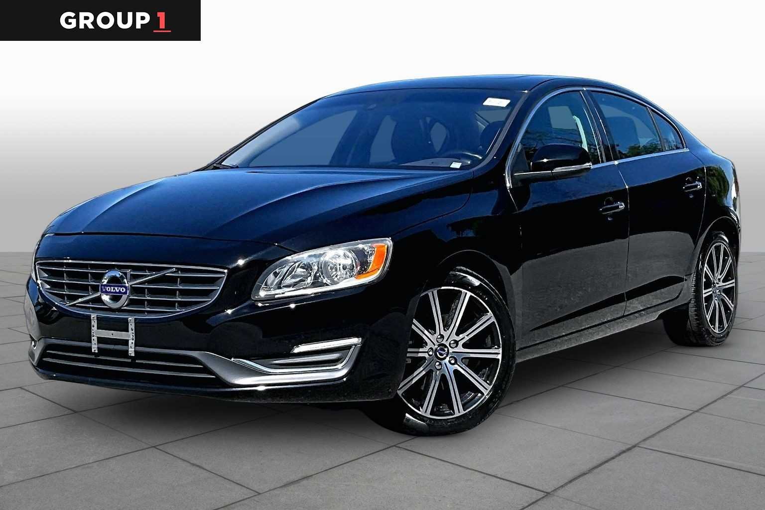 Pre-Owned 2017 Volvo S60 Inscription