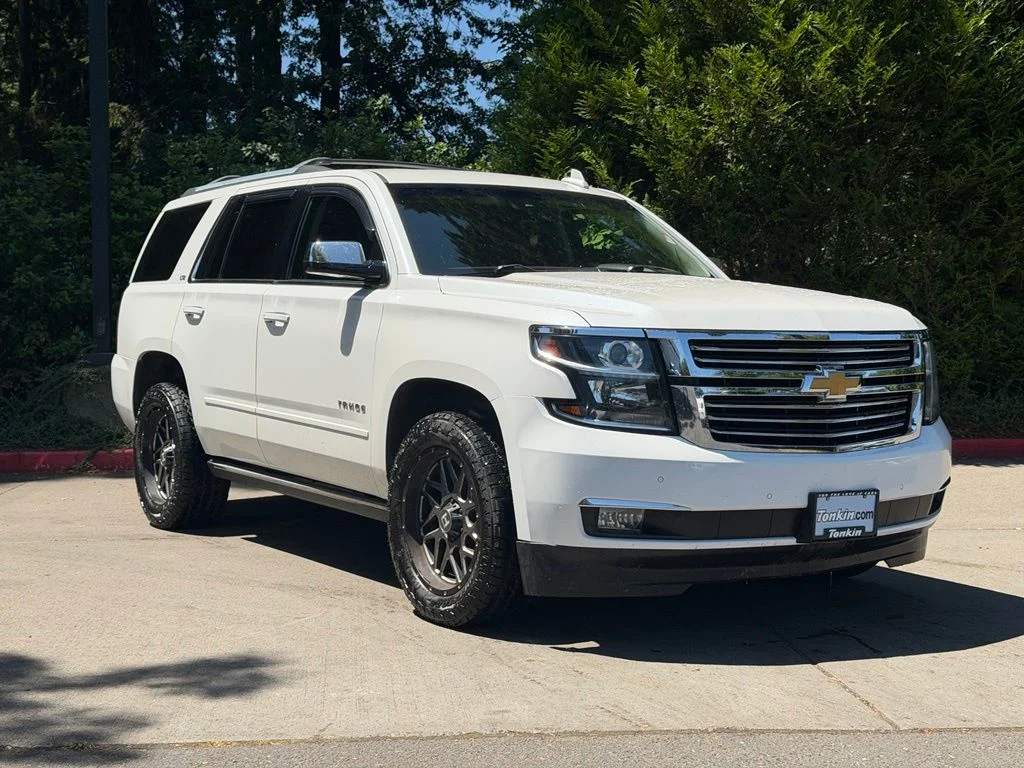 Used 2016 Iridescent Pearl Tricoat Chevrolet LTZ image 1