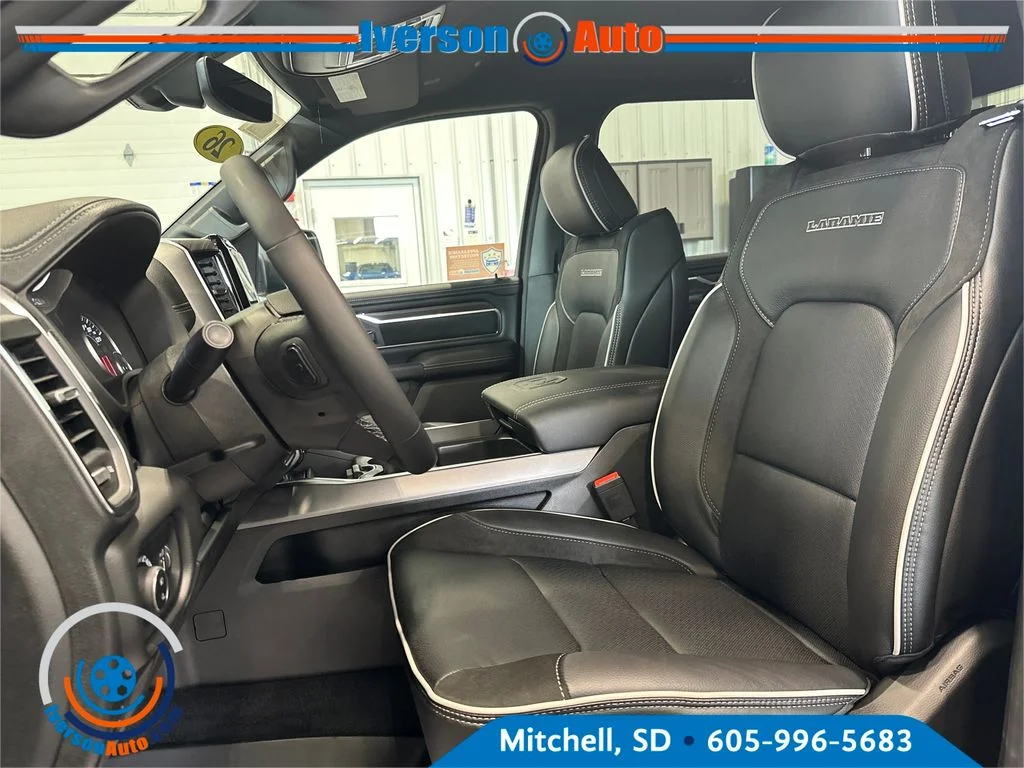 New 2026 Hydro Blue Pearl-Coat Exterior Paint RAM Laramie image 15