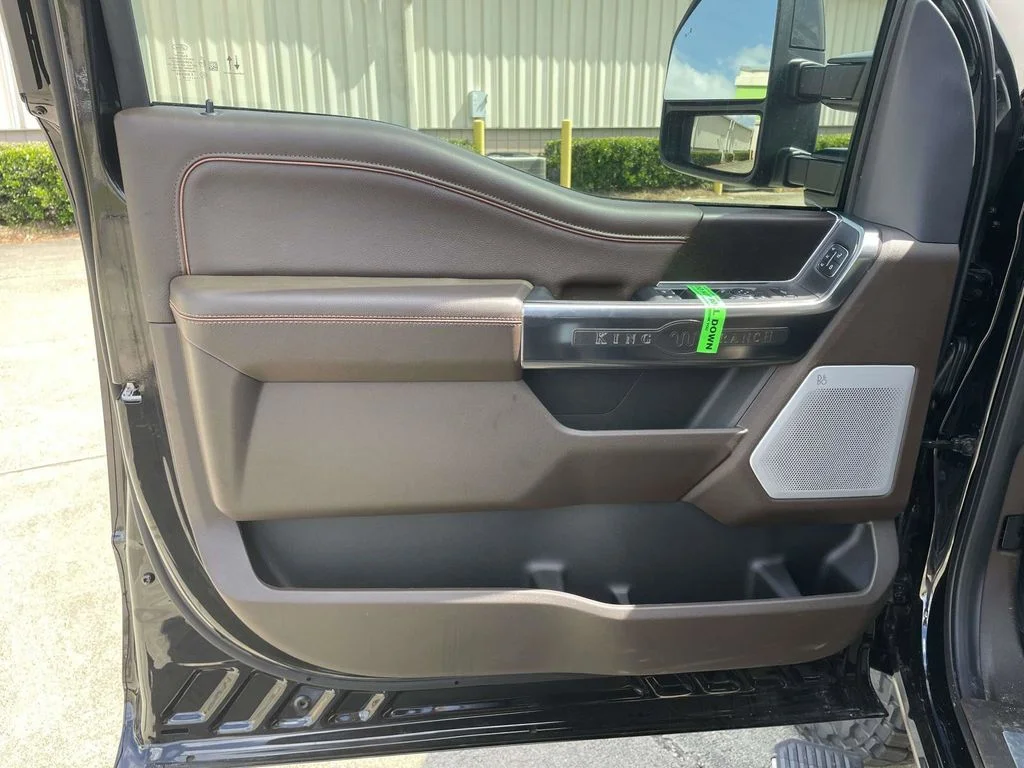 New 2026 Agate Black Metallic Ford F-250® King Ranch® image 15