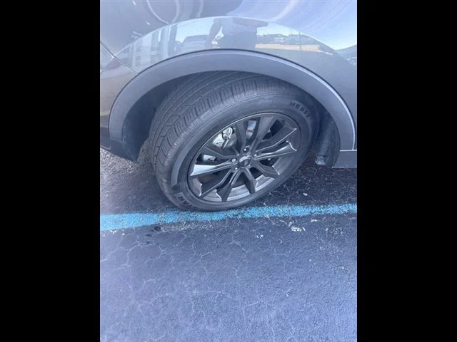 Used 2019 Gray Ford XLT image 13