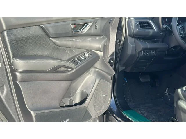 New 2026 MAGNETITE GRAY METALLIC Subaru Limited 7-Passenger image 23
