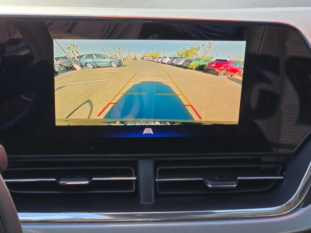 Used 2025 Mosaic Black Metallic Chevrolet LT image 20