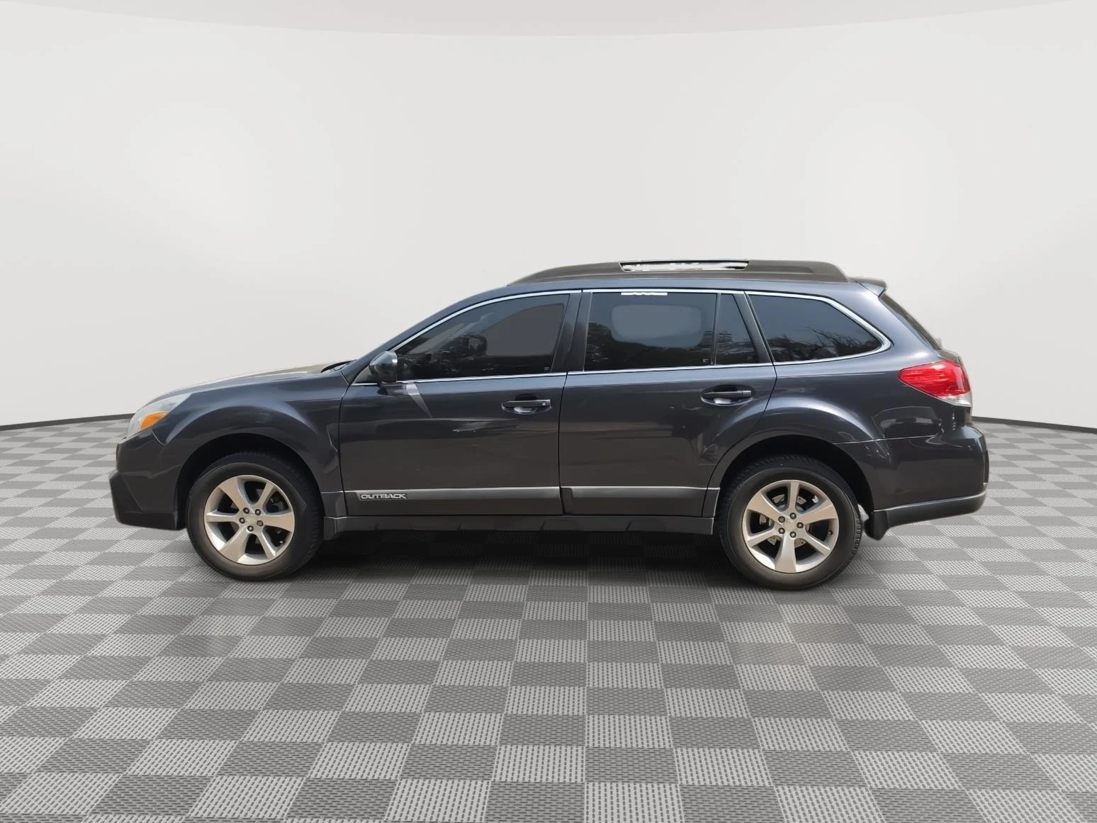 Used 2013 Graphite Gray Metallic Subaru 2.5i Limited image 11