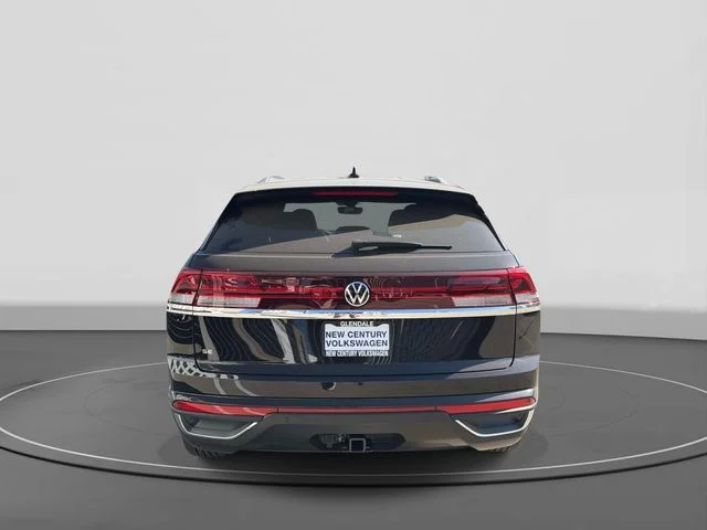 New 2026 Black Volkswagen 2.0T SE w/Technology image 4