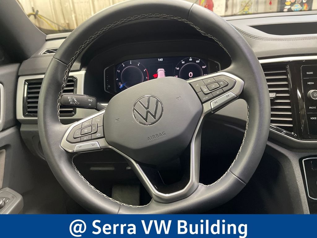Used 2023 Pure White Volkswagen 3.6L V6 SE w/Technology image 22