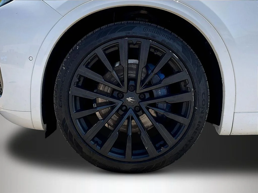 Used 2023 Bianco Maserati Modena image 33