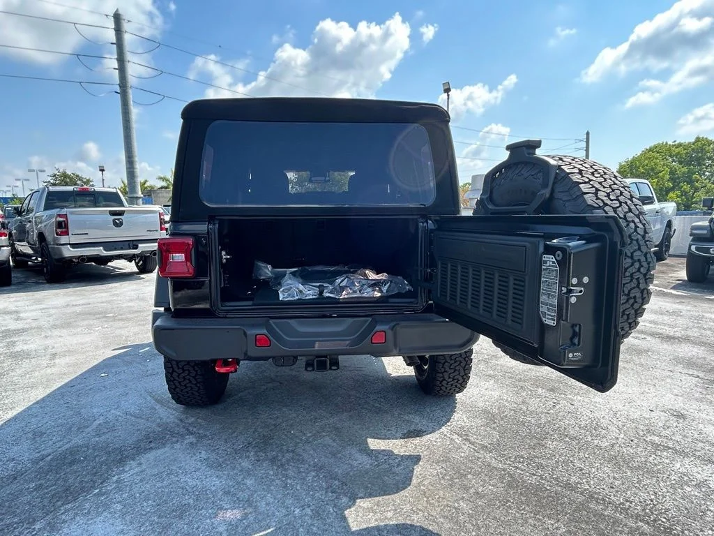 Used 2024 Black Jeep Rubicon image 27