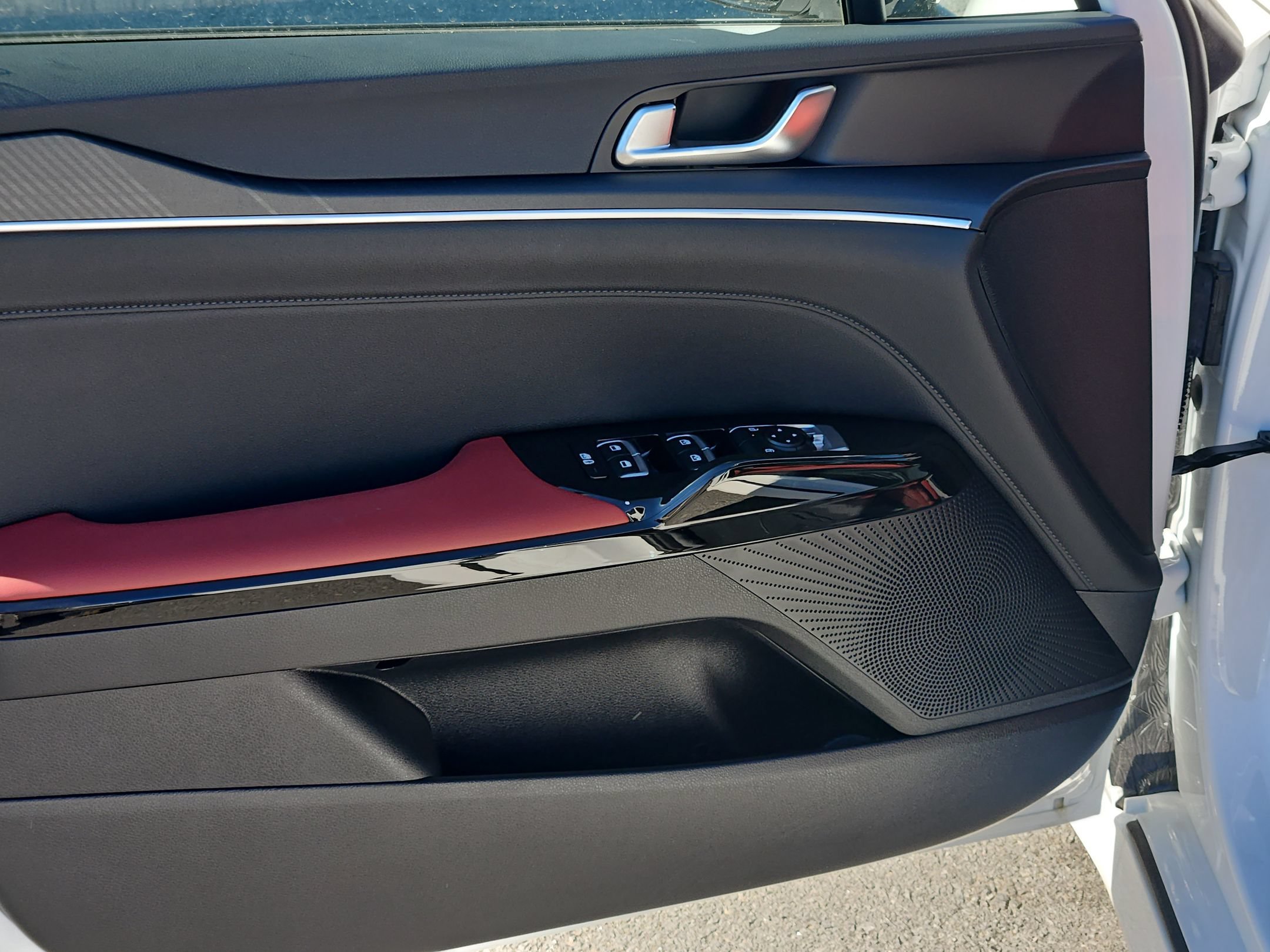New 2026 Snow White Pearl Kia GT-Line image 15