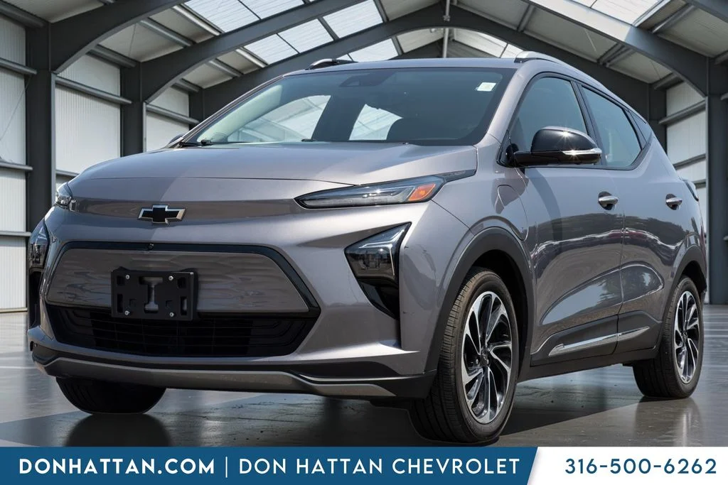 Used 2023 Gray Chevrolet Premier image 1