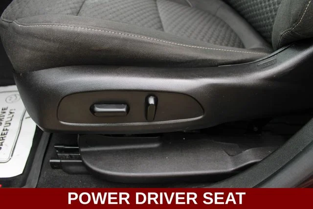 Used 2017 Red GMC SLE-2 image 3