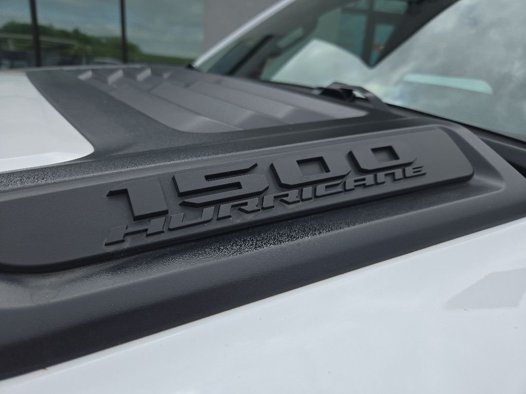 New 2026 Ivory White Tri-Coat Pearl-Coat Exterior Paint RAM Laramie image 20