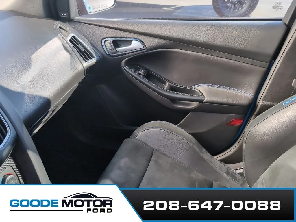 Used 2017 Blue Ford RS image 11