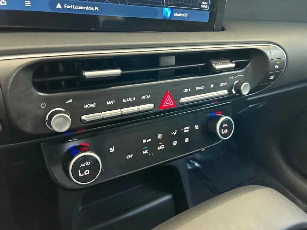Used 2026 Green Hyundai SEL image 55