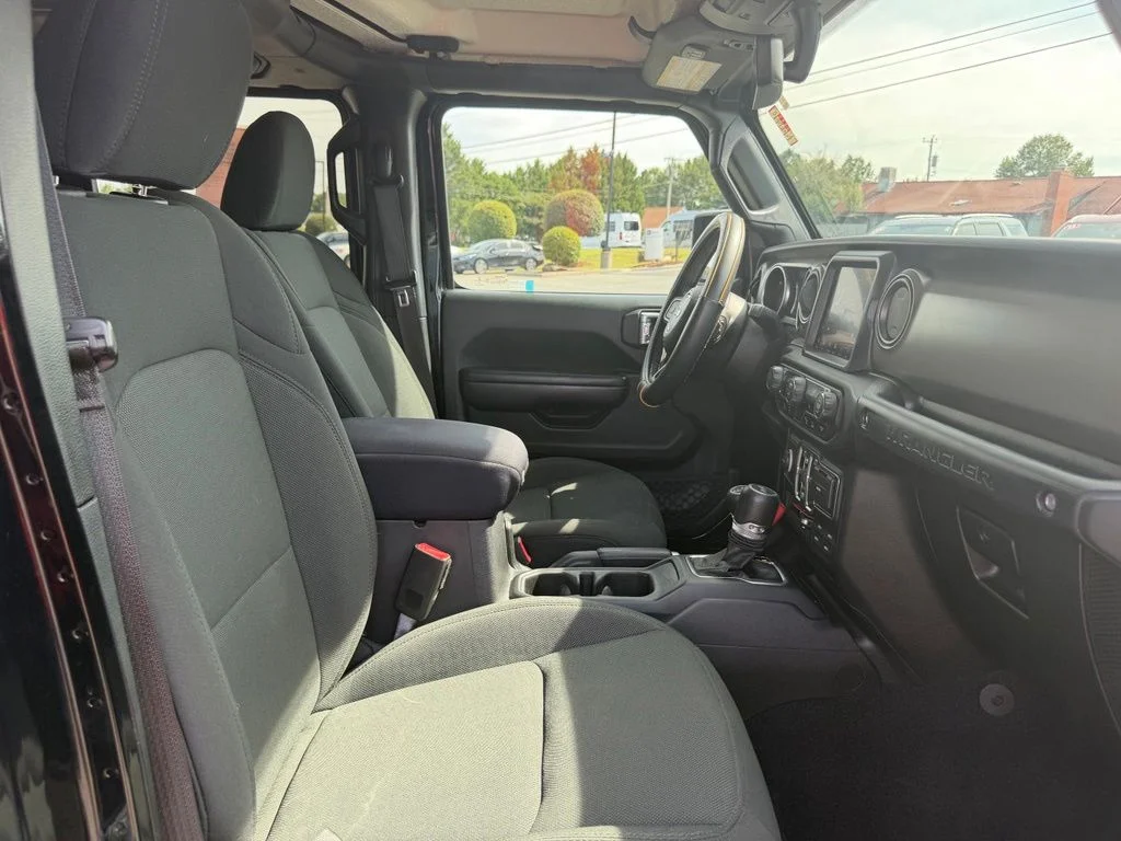 Used 2021 Black Jeep Unlimited Sport S image 33