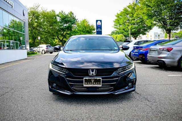 1HGCV1F38NA118063