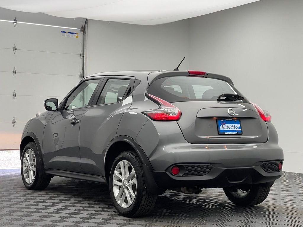 Used 2015 Gun Metallic Nissan S image 8