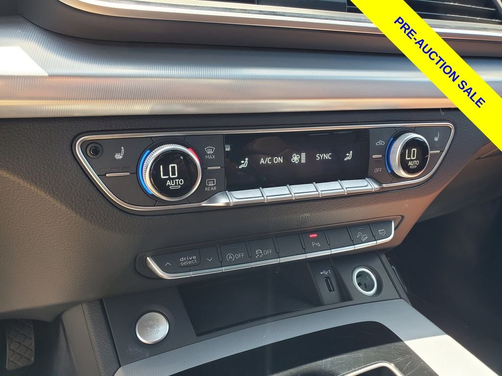 Used 2025 White Audi  image 30
