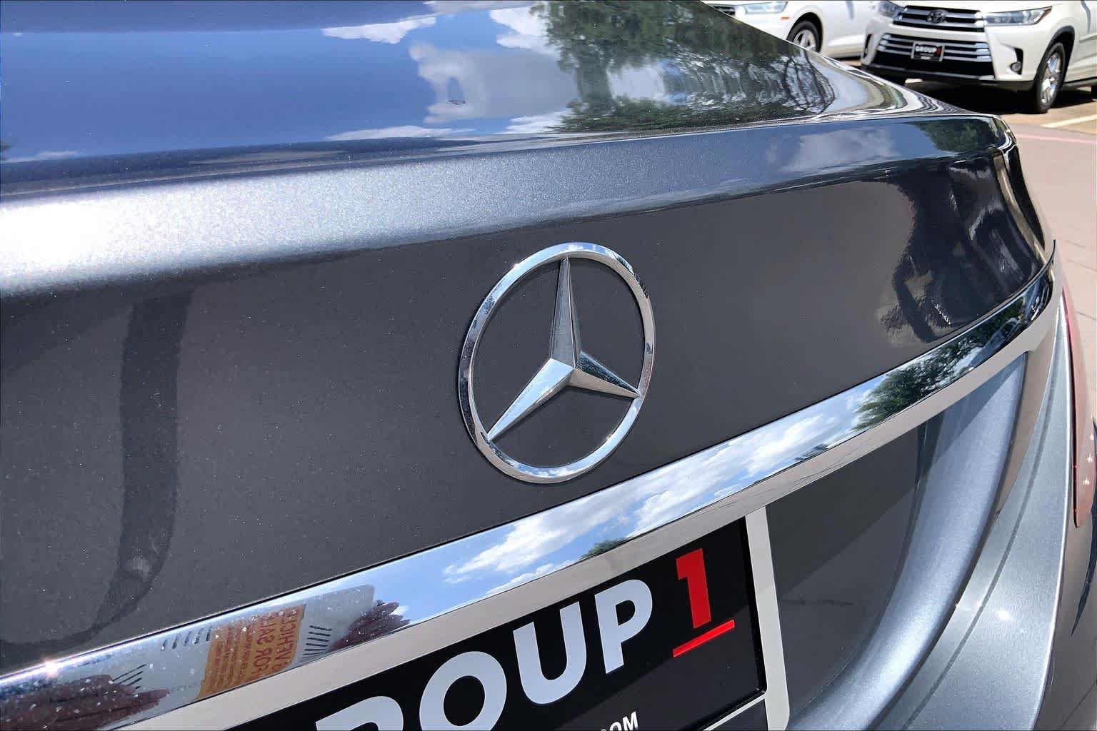 Used 2017 Selenite Grey Metallic Mercedes-Benz C 300 image 31