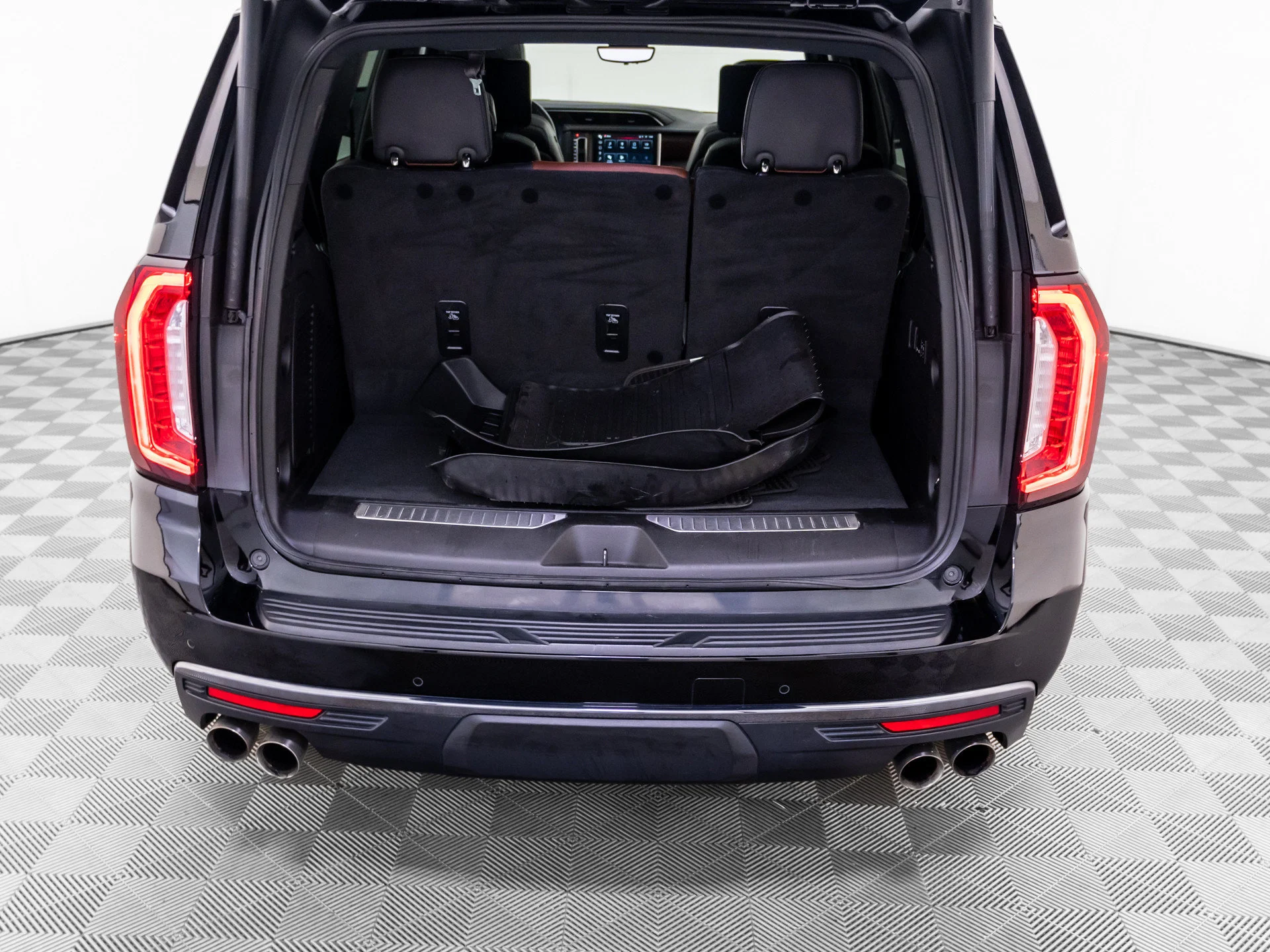 Used 2023 Black GMC Denali Ultimate image 33