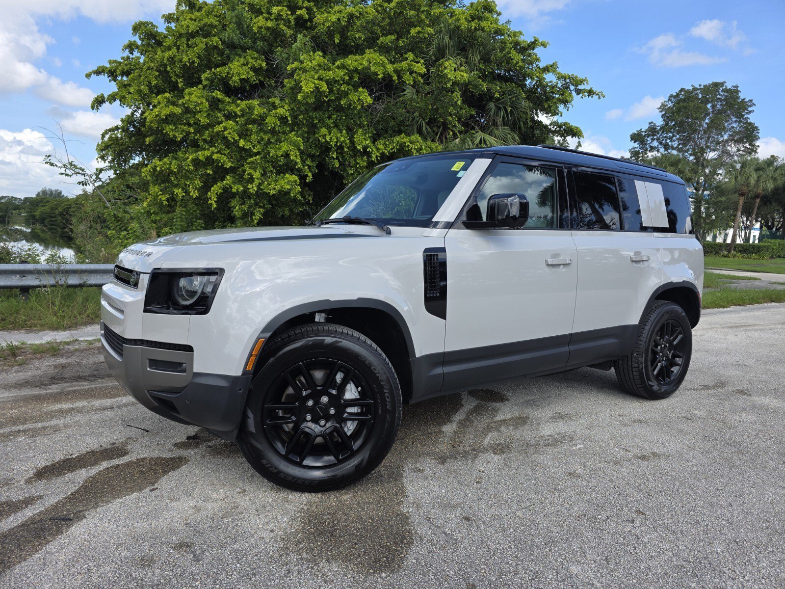 2026 Land Rover Defender
