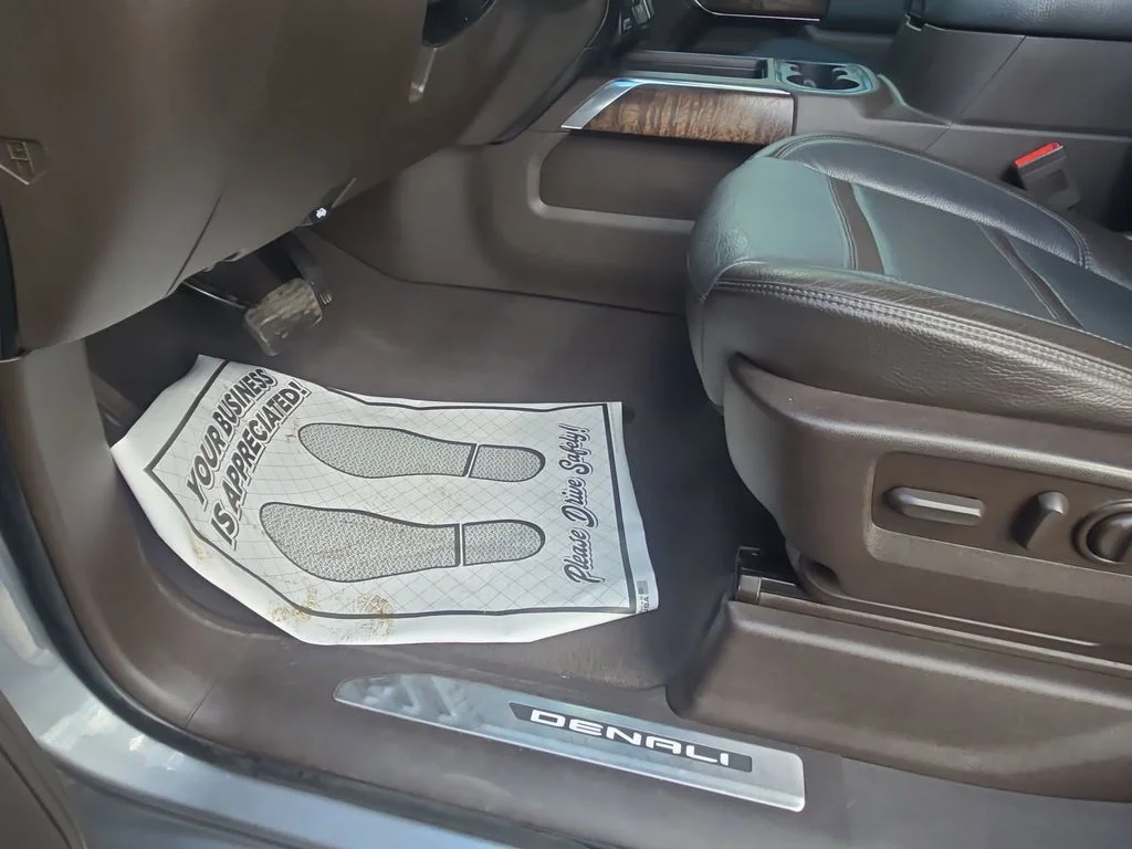 Used 2020 Gray GMC Denali image 27