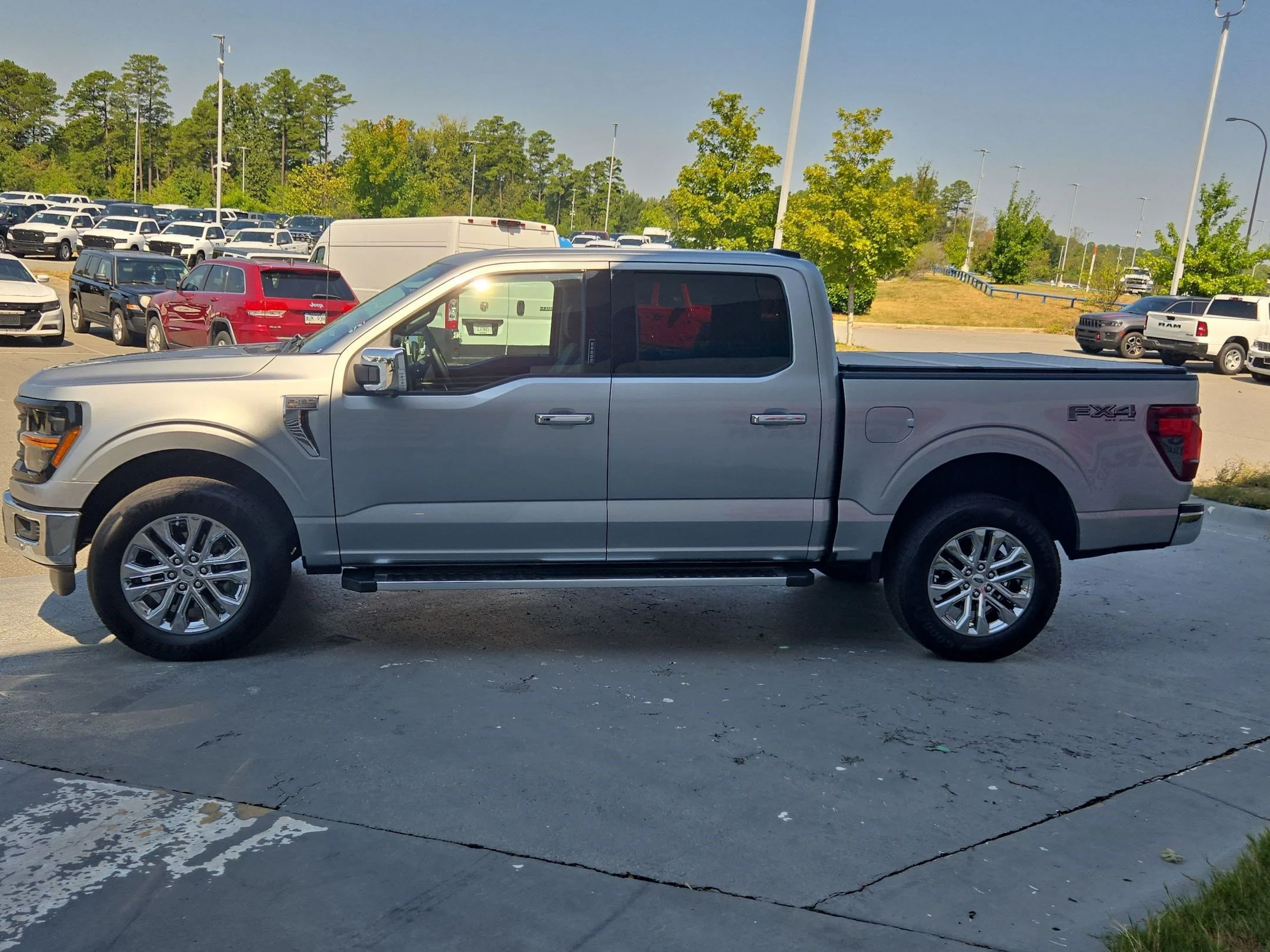 Used 2024 Iconic Silver Metallic Ford XLT image 4