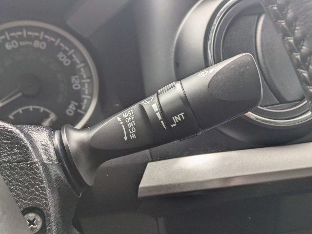 Used 2021 Silver Toyota SR5 image 26