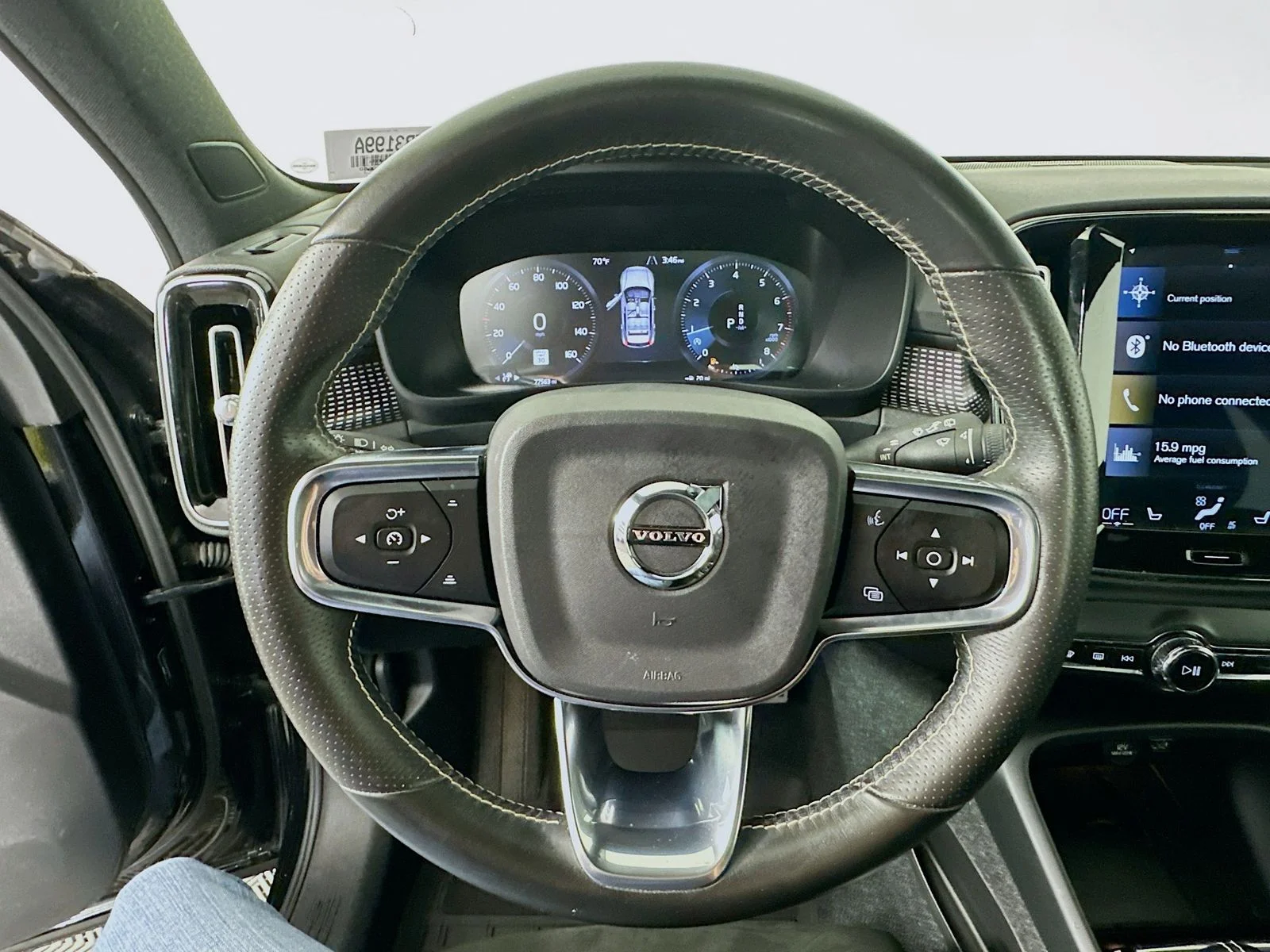 Used 2021 Black Volvo R-Design image 11