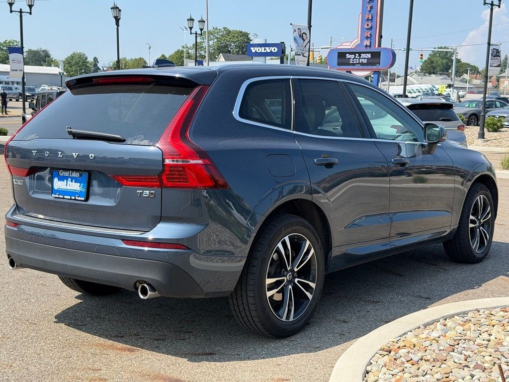 Used 2021 Blue Volvo T5 Momentum image 4
