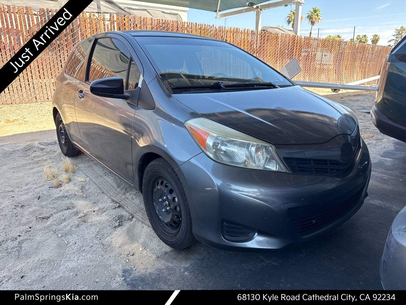 2014 Toyota Yaris L 3-Door Liftback AT's photo