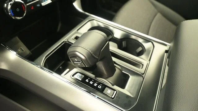New 2026 Avalanche Ford XLT image 18