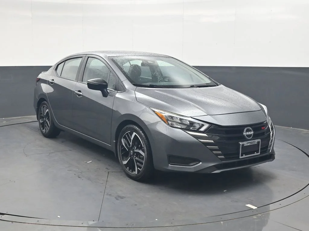 Used 2024 Gun Metallic Nissan 1.6 SR image 2