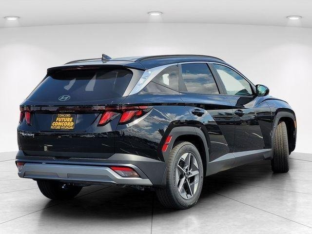 New 2026 Black Hyundai SEL FWD image 31