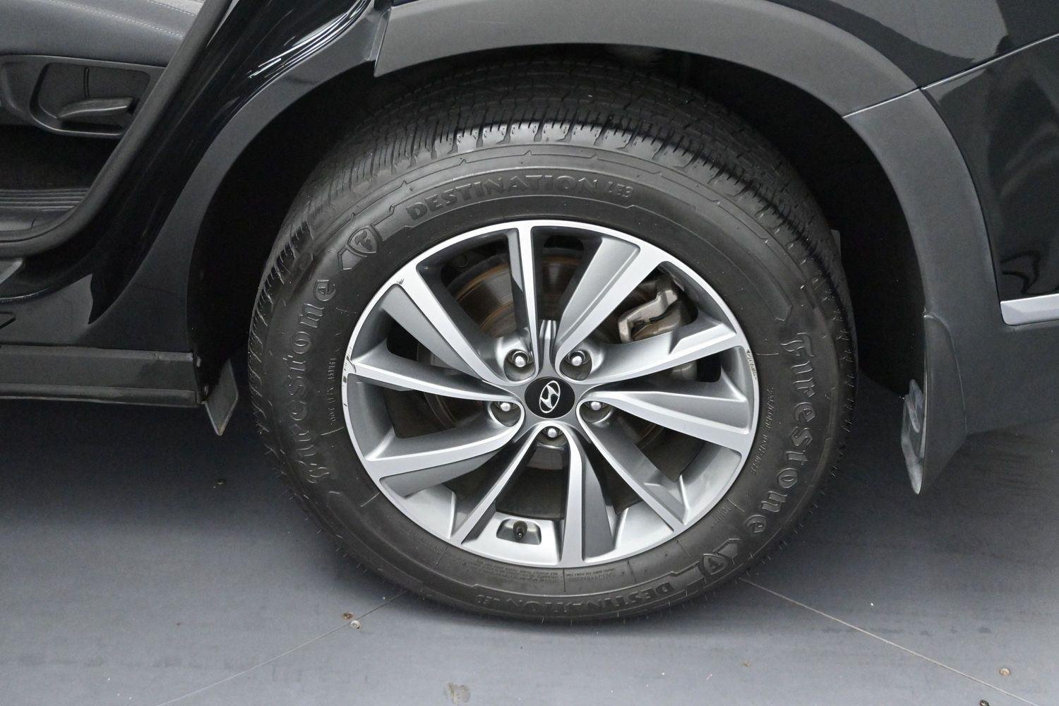 Used 2020 Twilight Black Hyundai SEL image 30