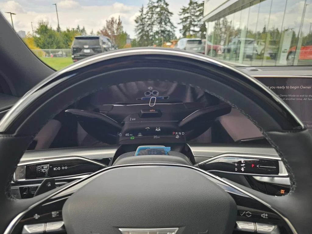 New 2027 Vibrant White Tricoat Cadillac Sport image 28