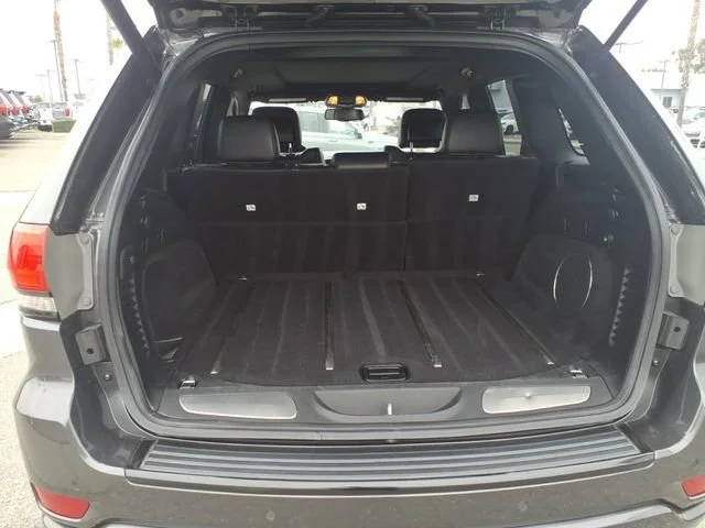 Used 2015 Gray Jeep Overland image 6