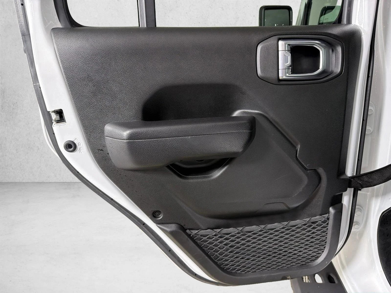 Used 2023 White Jeep Rubicon image 22