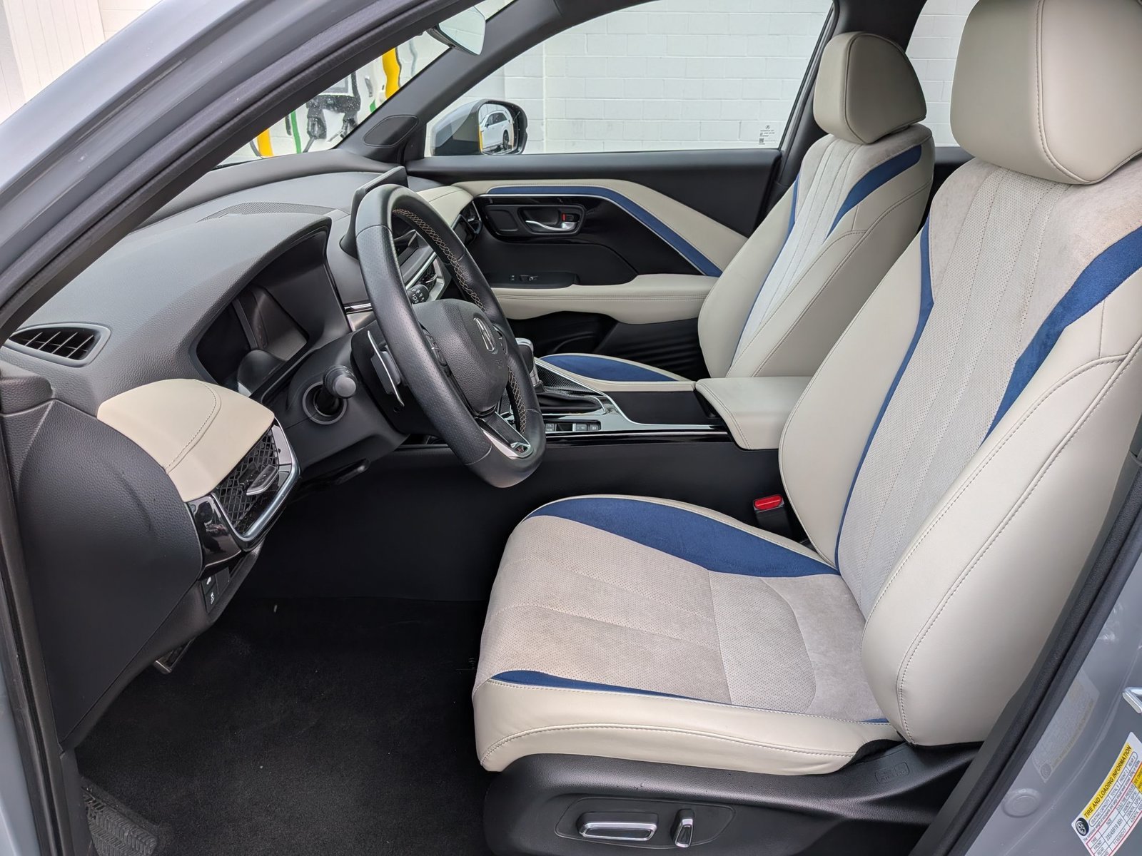 Used 2025 Urban Gray Pearl Acura w/A-Spec Package image 16