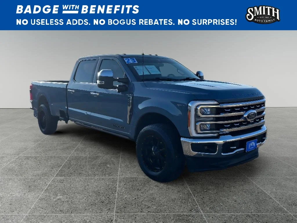 Used 2023 Azure Gray Metallic Ford LARIAT image 1