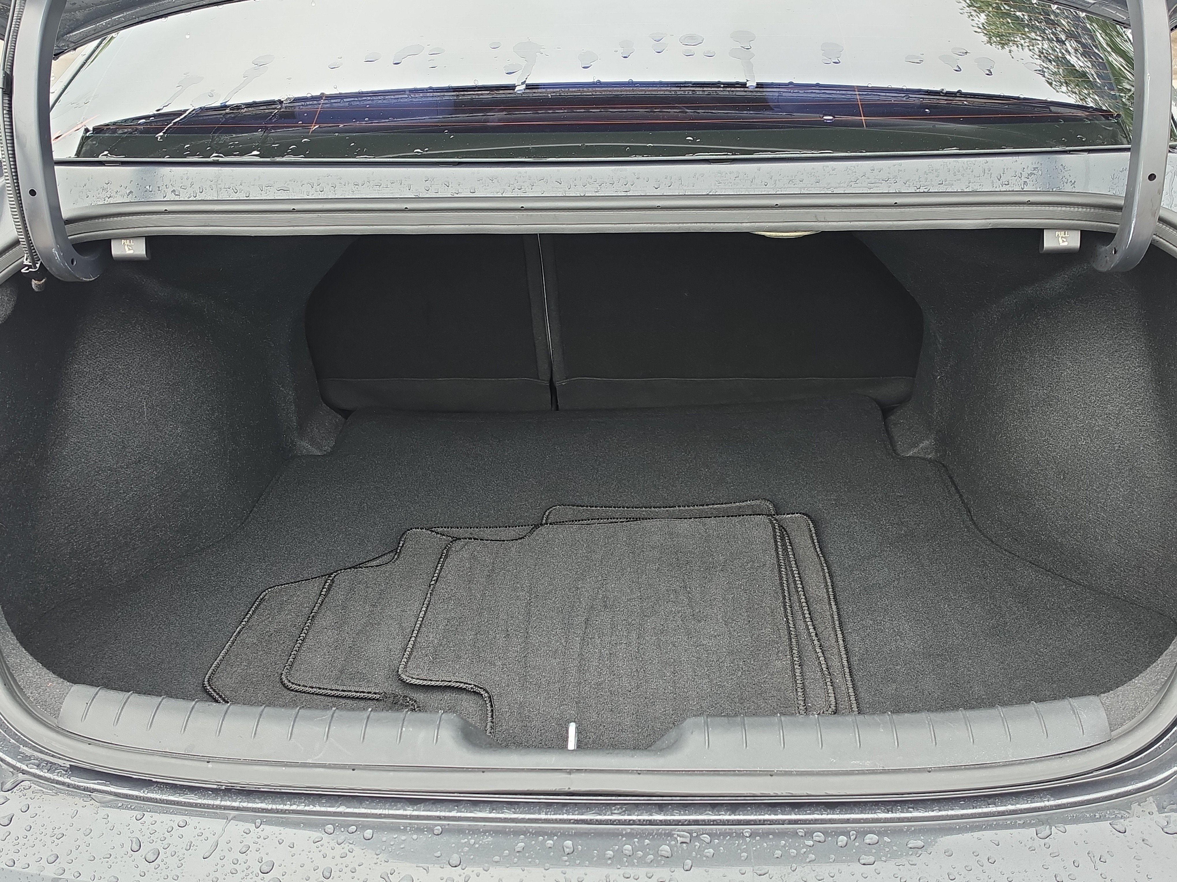 Used 2022 Portofino Gray Hyundai Limited image 10