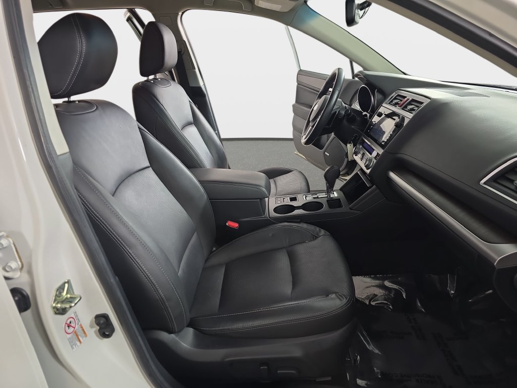 Used 2015 Crystal White Pearl Subaru 2.5i image 10