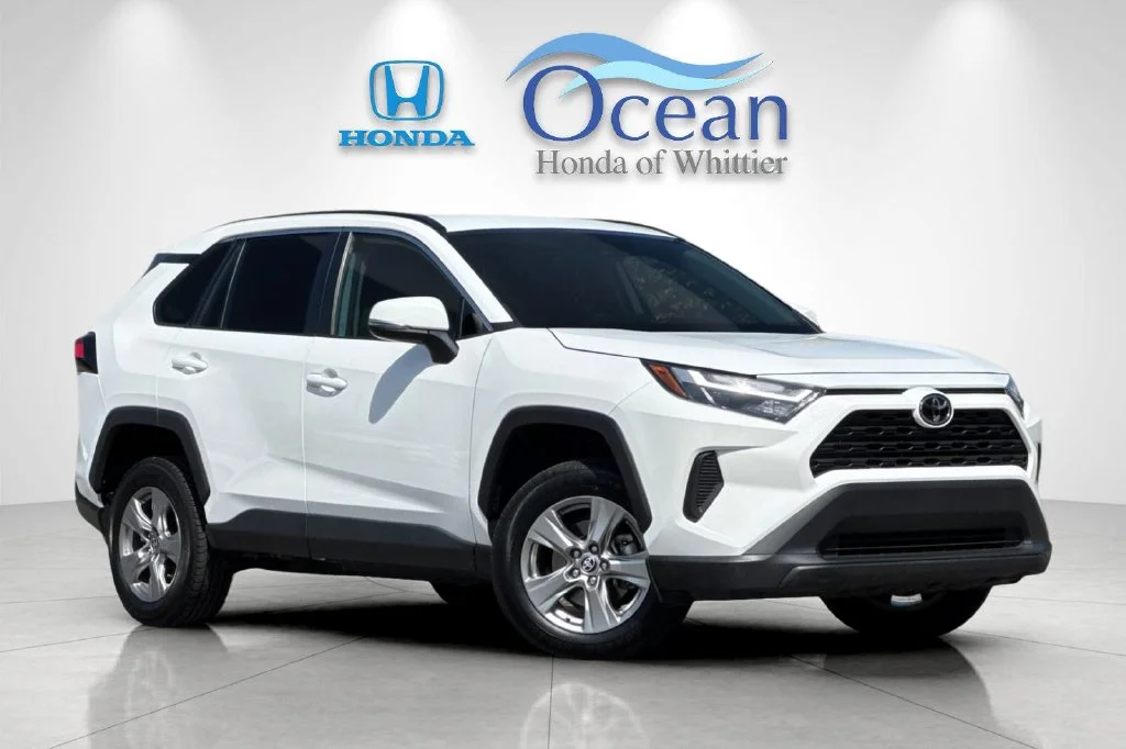 Used 2024 Ice Cap Toyota XLE image 2
