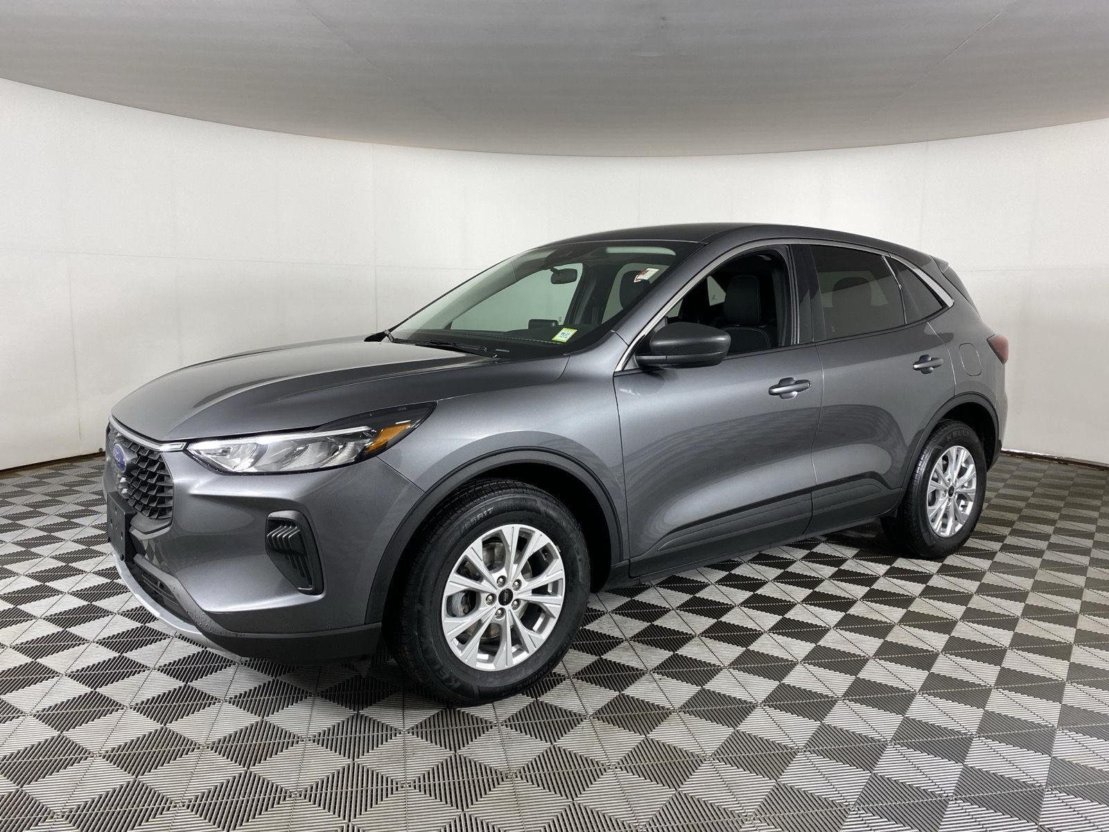 Used 2023 Carbonized Gray Metallic Ford Active image 13