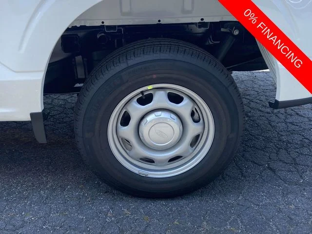 New 2026 Oxford White Ford XL image 7