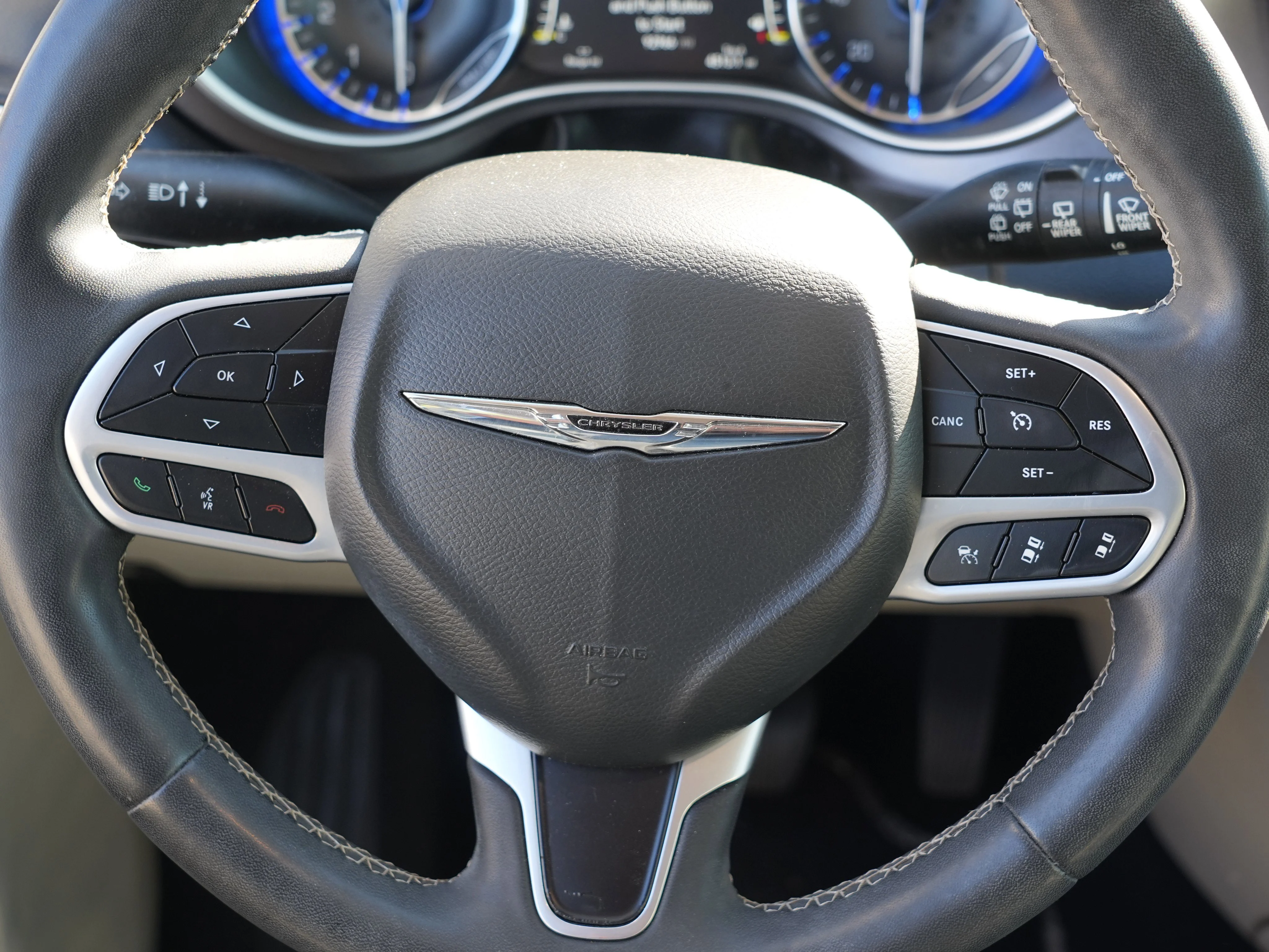 2022 Chrysler Pacifica Touring L - Photo 23