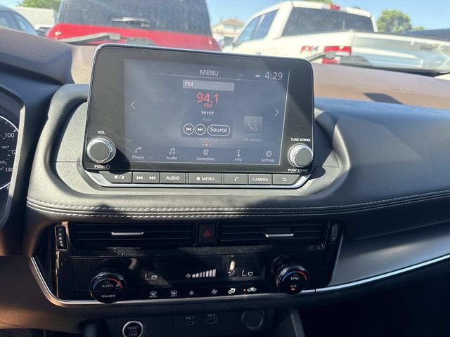 Used 2021 Gun Metallic Nissan SV image 20