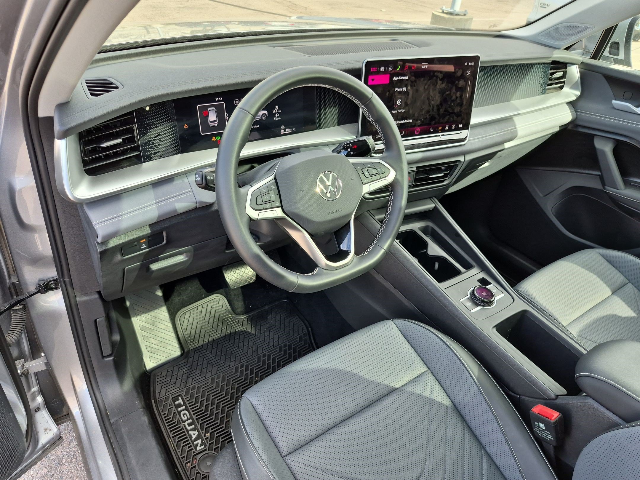 New 2026 Pyrite Silver Metallic Volkswagen SE image 10