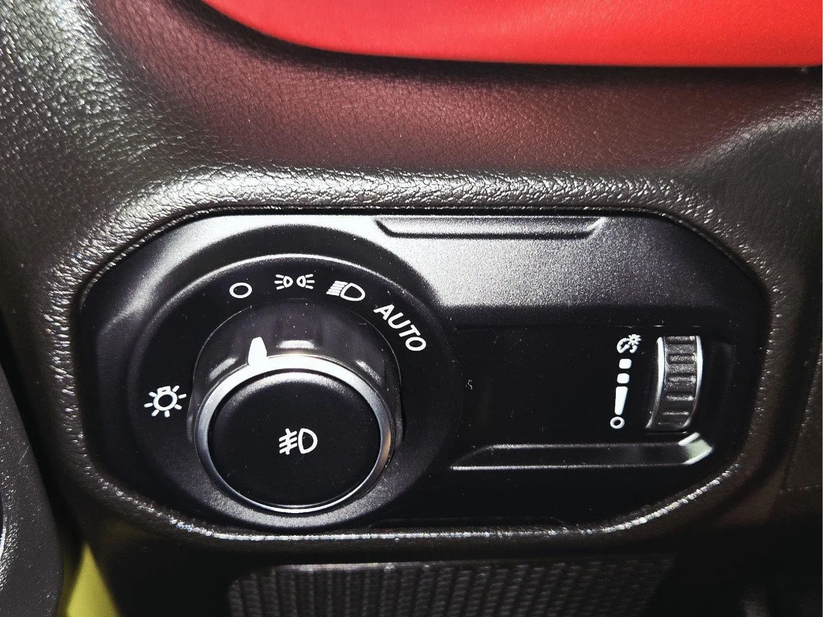 Used 2023 High Velocity Clearcoat Jeep Rubicon image 14